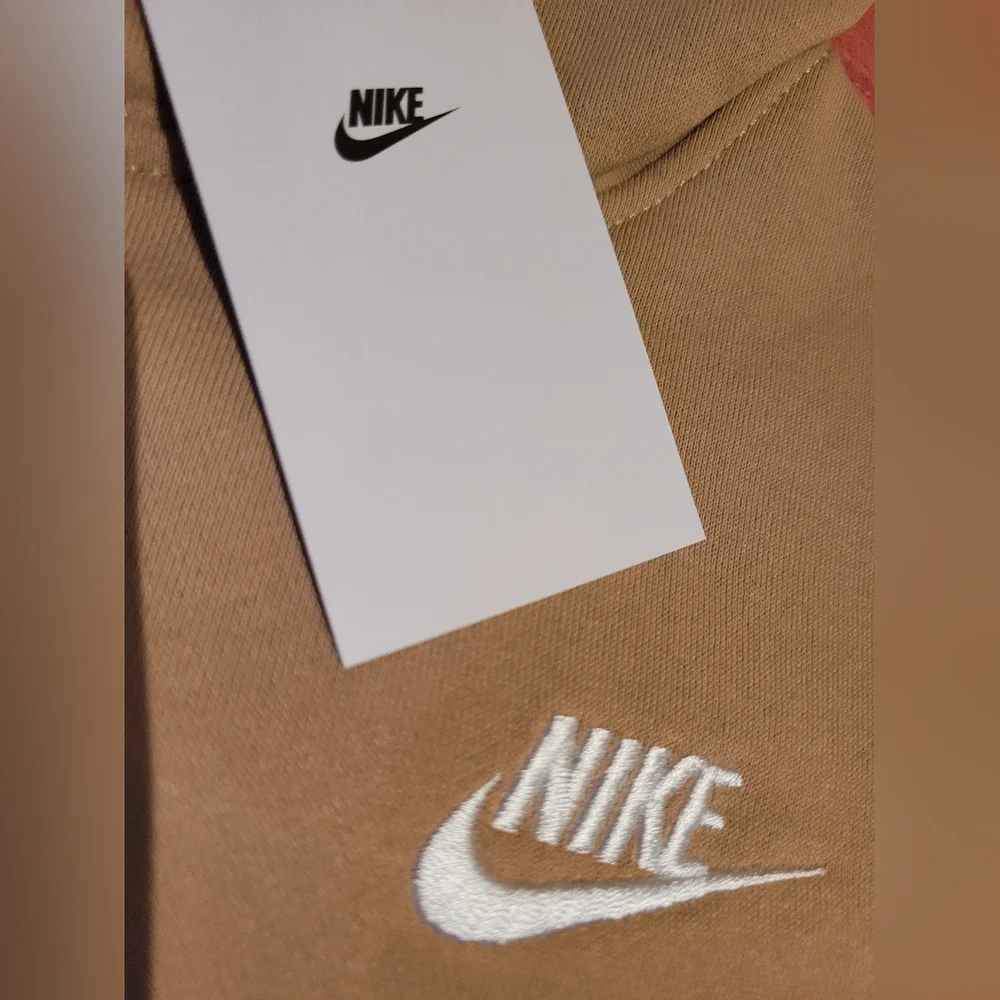 SET***** Nike Kids Beige Hoodie And Joggers SET - Picture 12 of 12
